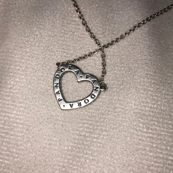 Pandora heart necklace - Picture 2 of 3